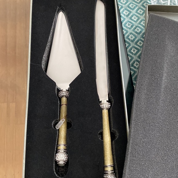 COPY - NWOT Olivia Riegel  Wedding Knife Set - Picture 1 of 7